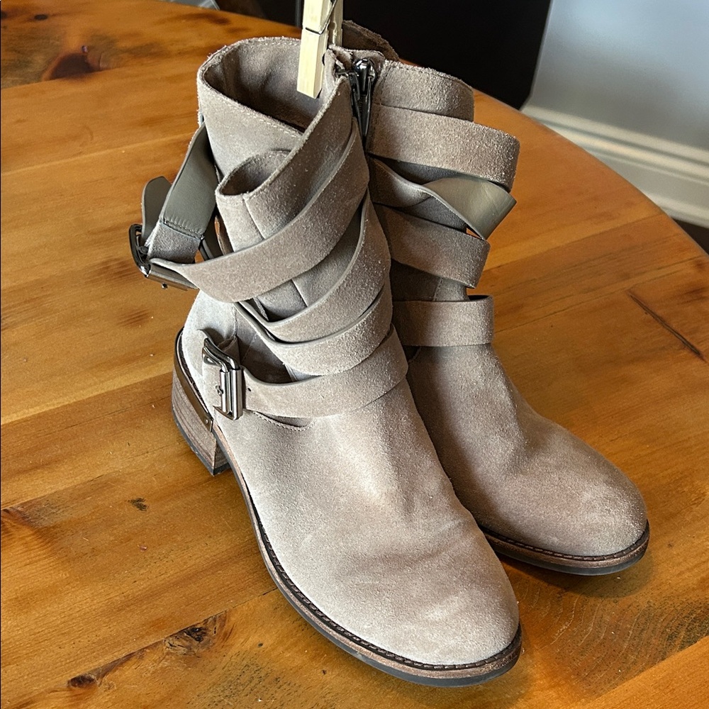 Women's Taupe Ankle Boots